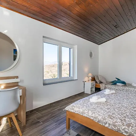 Apartment In With Kitchen